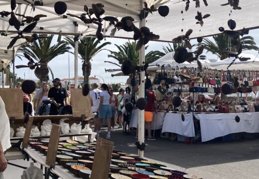 Caleta de Fuste Artisan Market · 18 September